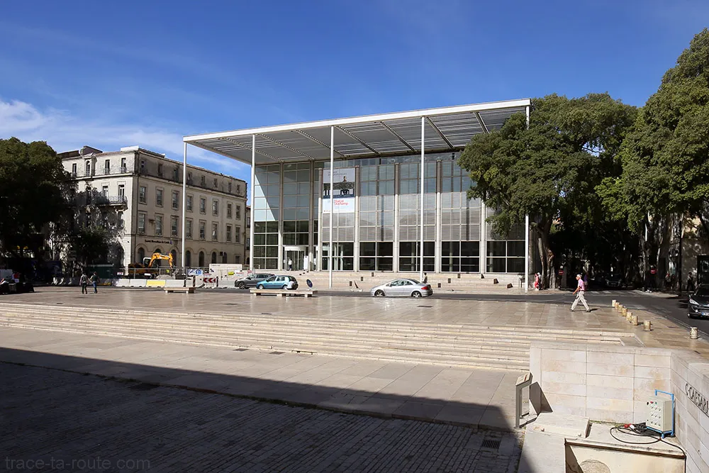 尼姆旅行指南nimes-travel-guide