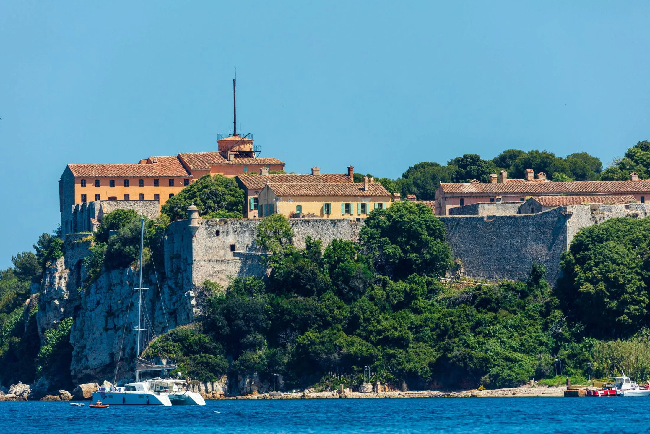 戛纳历史文化cannes-history-travel-guide