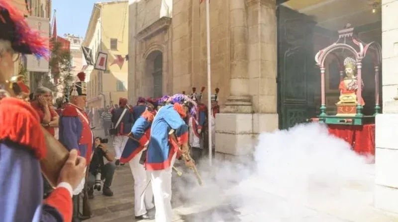 圣特罗佩旅游攻略saint-tropez-history-travel-guide