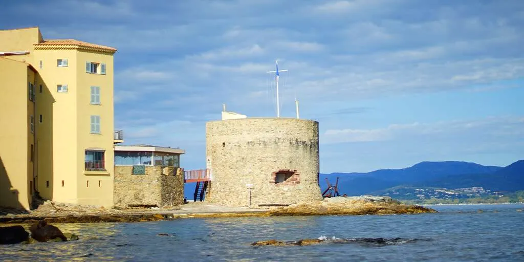 圣特罗佩旅游攻略saint-tropez-history-travel-guide