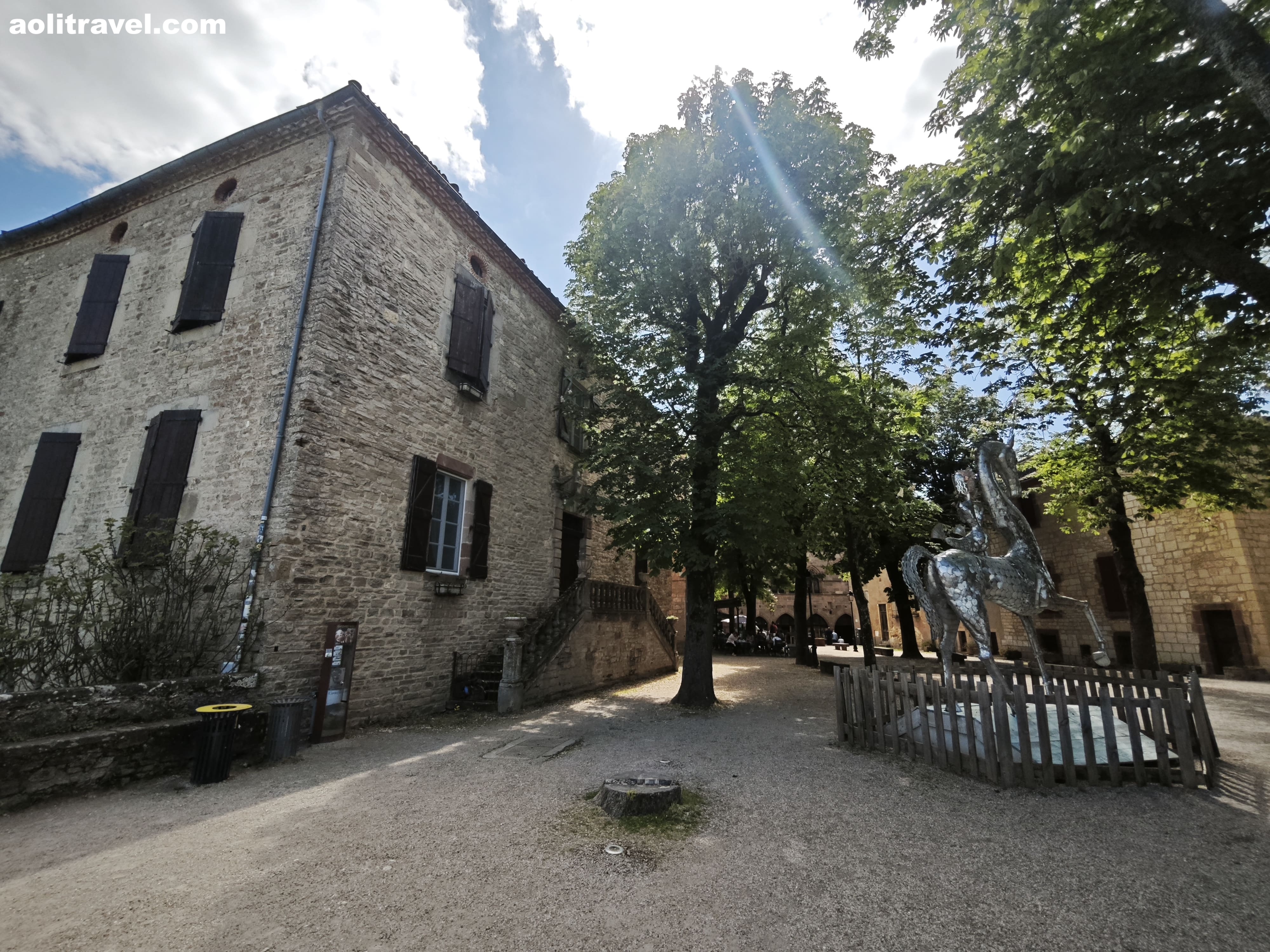 天空之城”Cordes-sur-Ciel攻略-aolitravel.com-cordes-sur-ciel-travel-guide