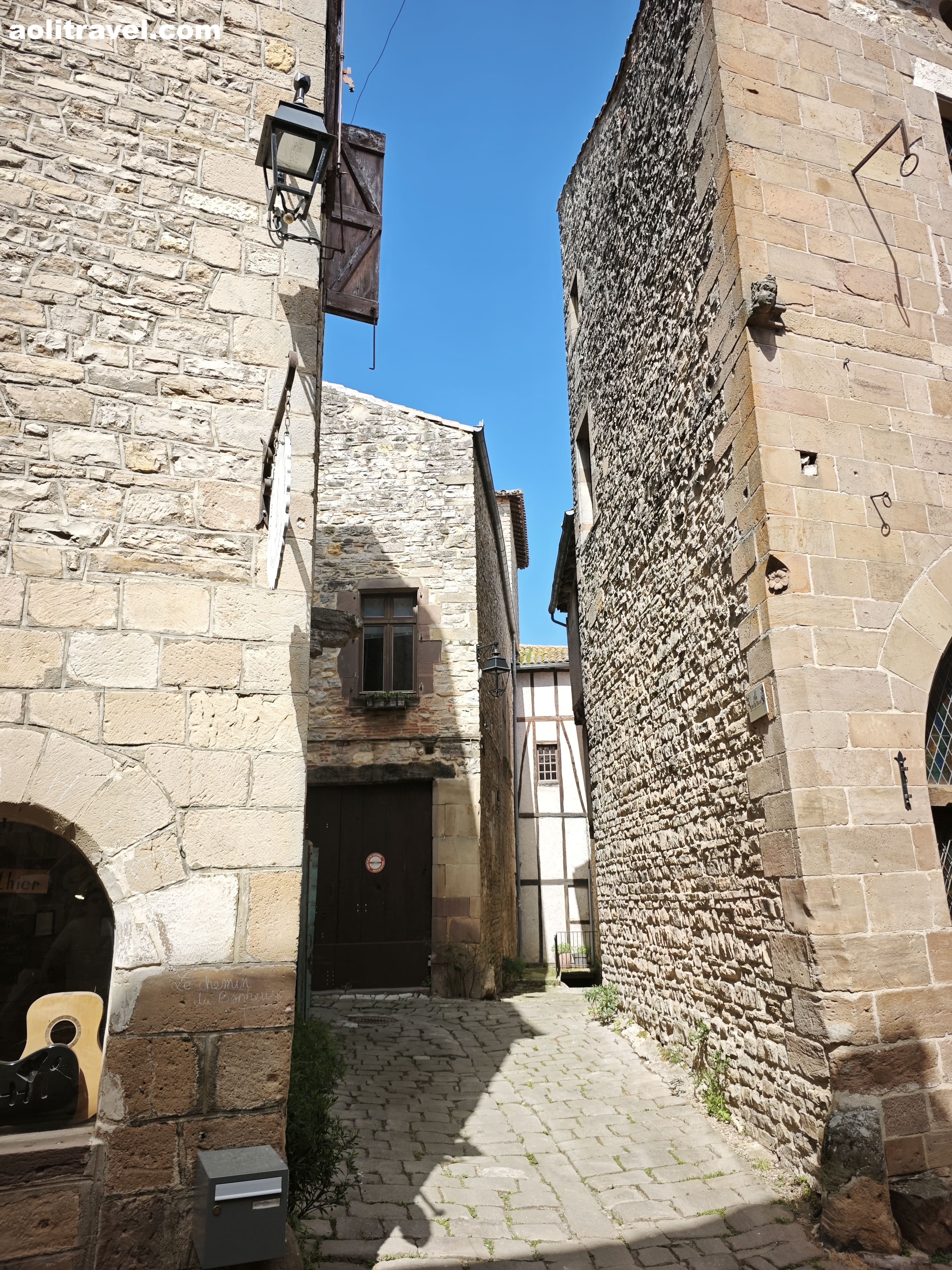 天空之城”Cordes-sur-Ciel攻略-aolitravel.com-cordes-sur-ciel-travel-guide