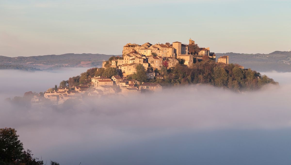 天空之城”Cordes-sur-Ciel攻略-aolitravel.com-cordes-sur-ciel-travel-guide