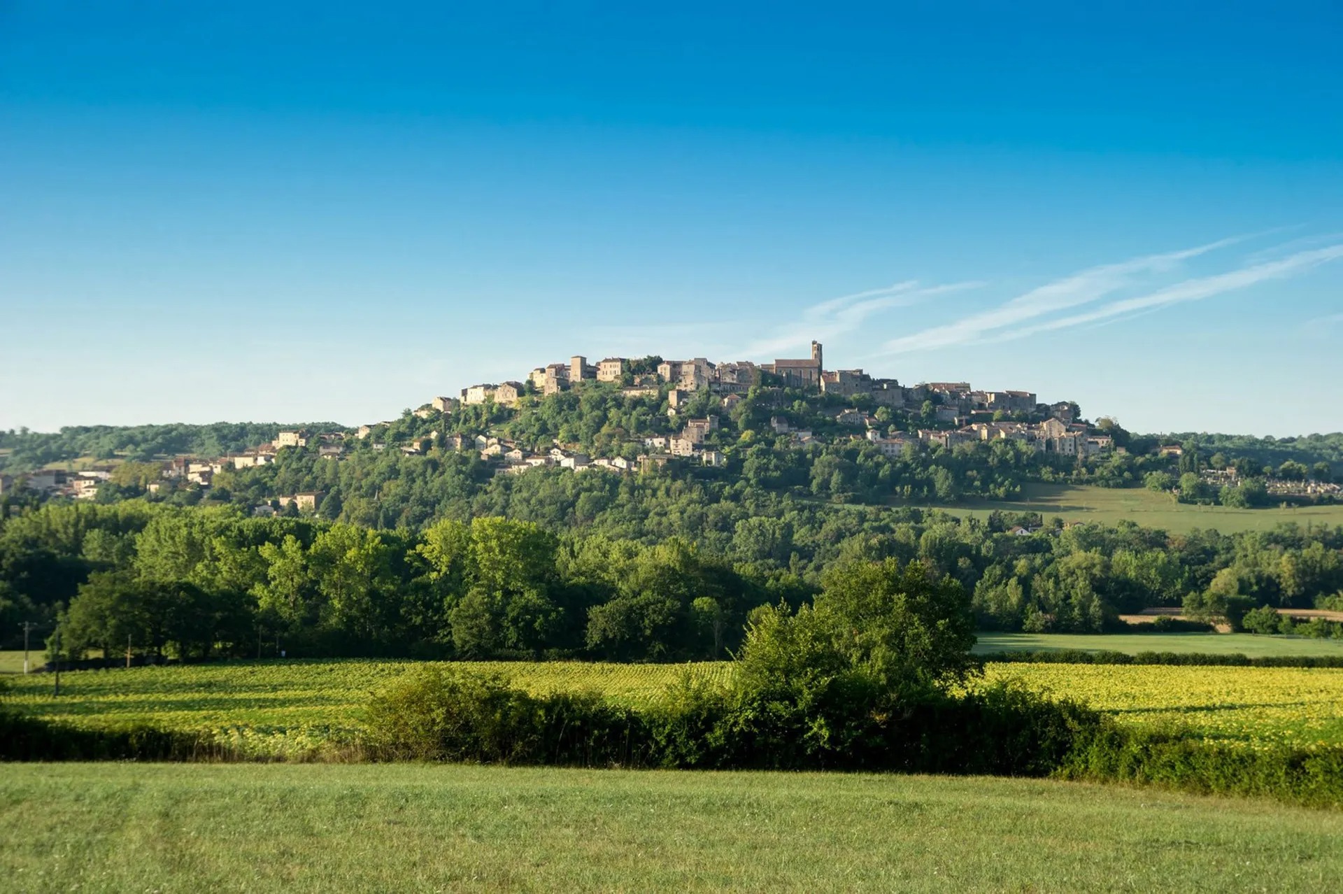 天空之城”Cordes-sur-Ciel攻略-aolitravel.com-cordes-sur-ciel-travel-guide
