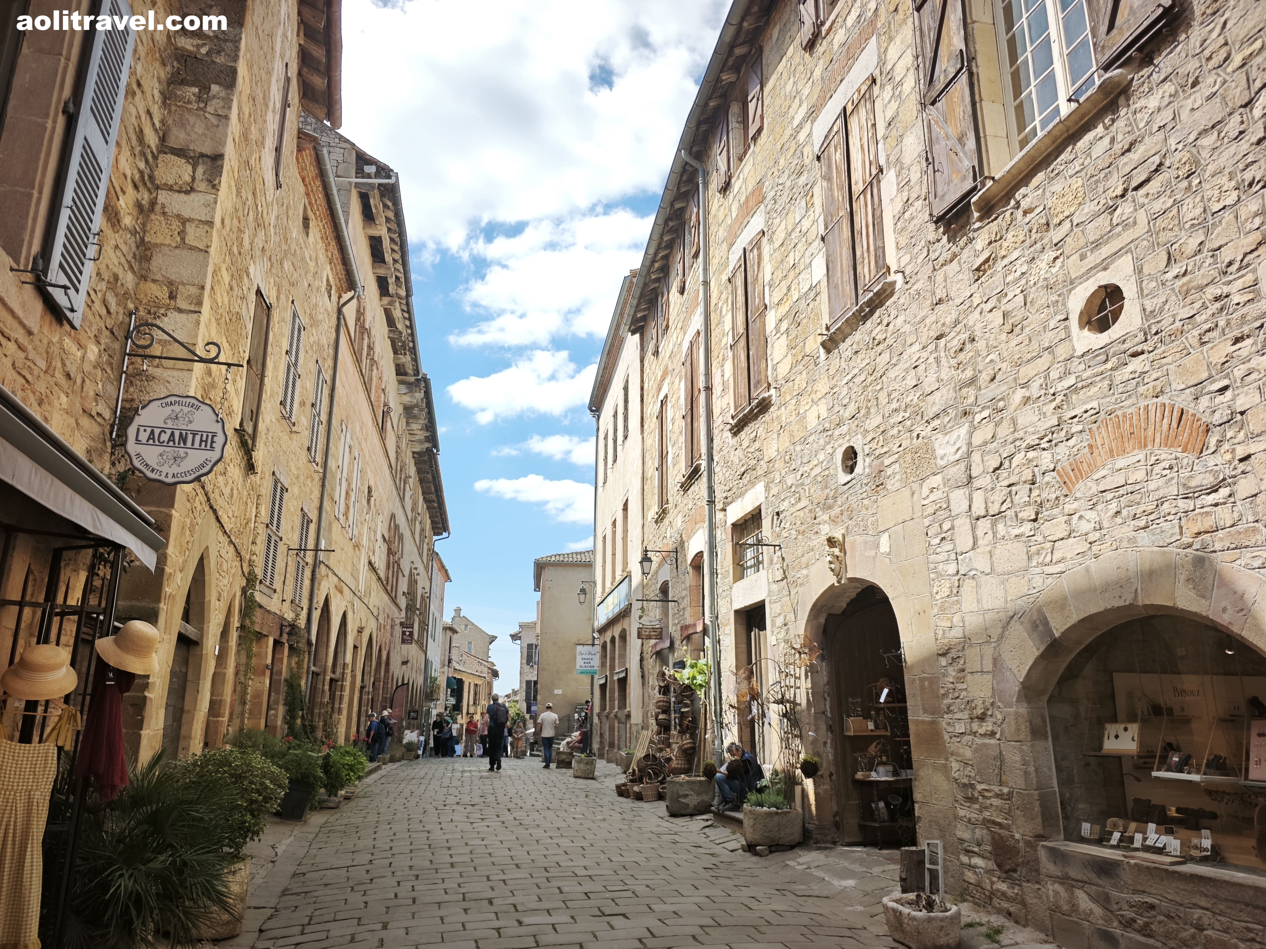 天空之城”Cordes-sur-Ciel攻略-aolitravel.com-cordes-sur-ciel-travel-guide