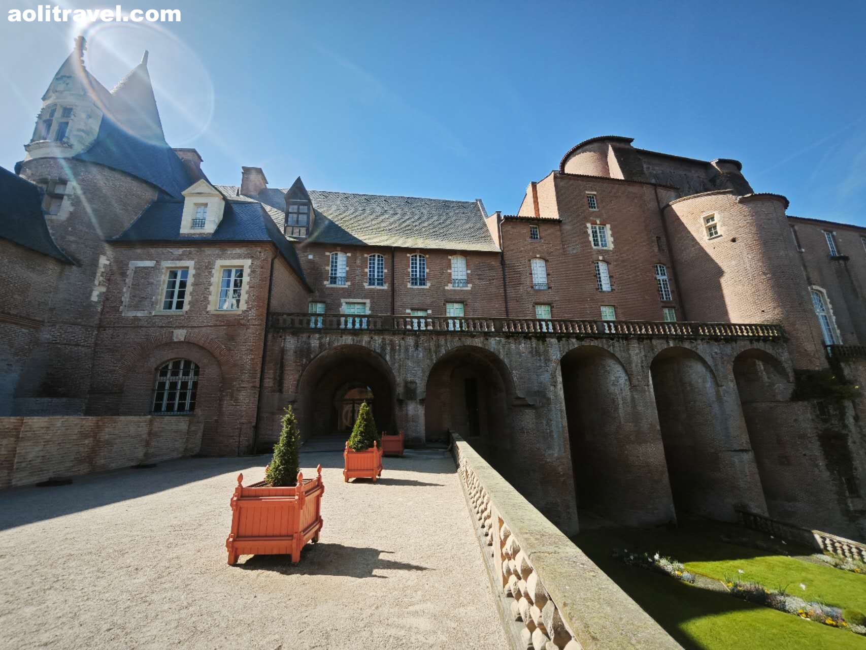 visit-albi-city-guide
