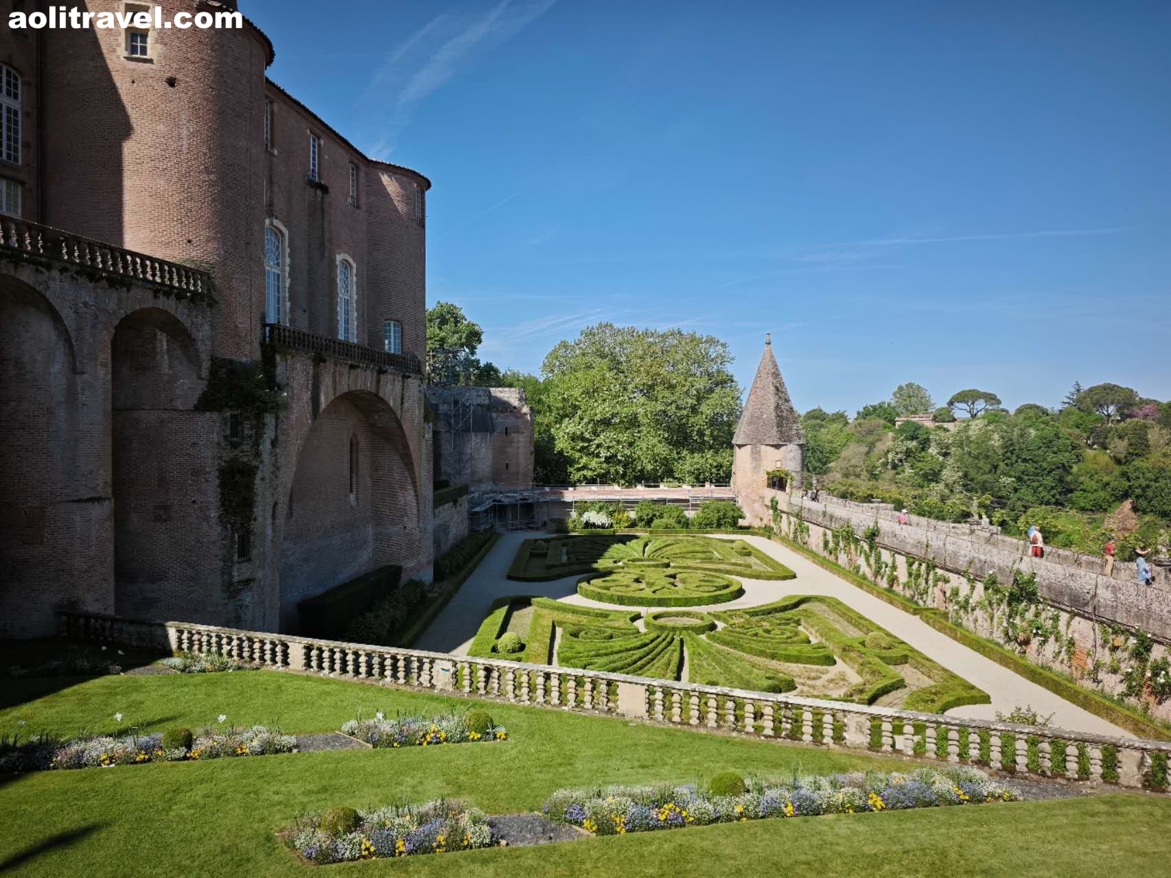 visit-albi-city-guide