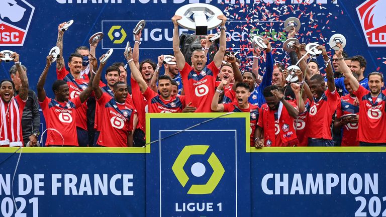 法国足球旅游指南france-football-league-1-intro