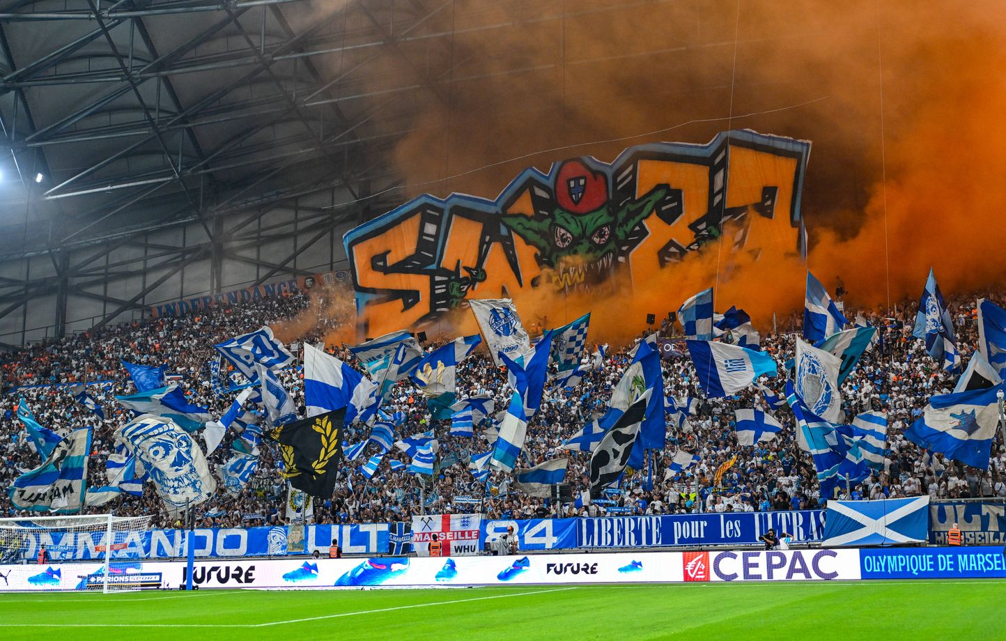 法国足球旅游指南france-football-league-1-intro