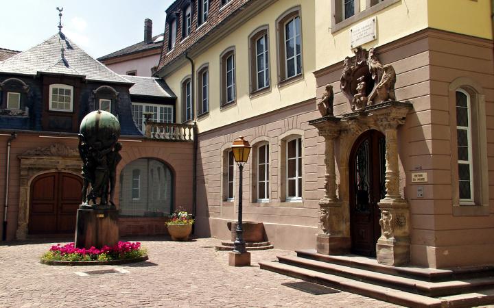 法国最美小镇科尔马旅游指南france-visit-colmar