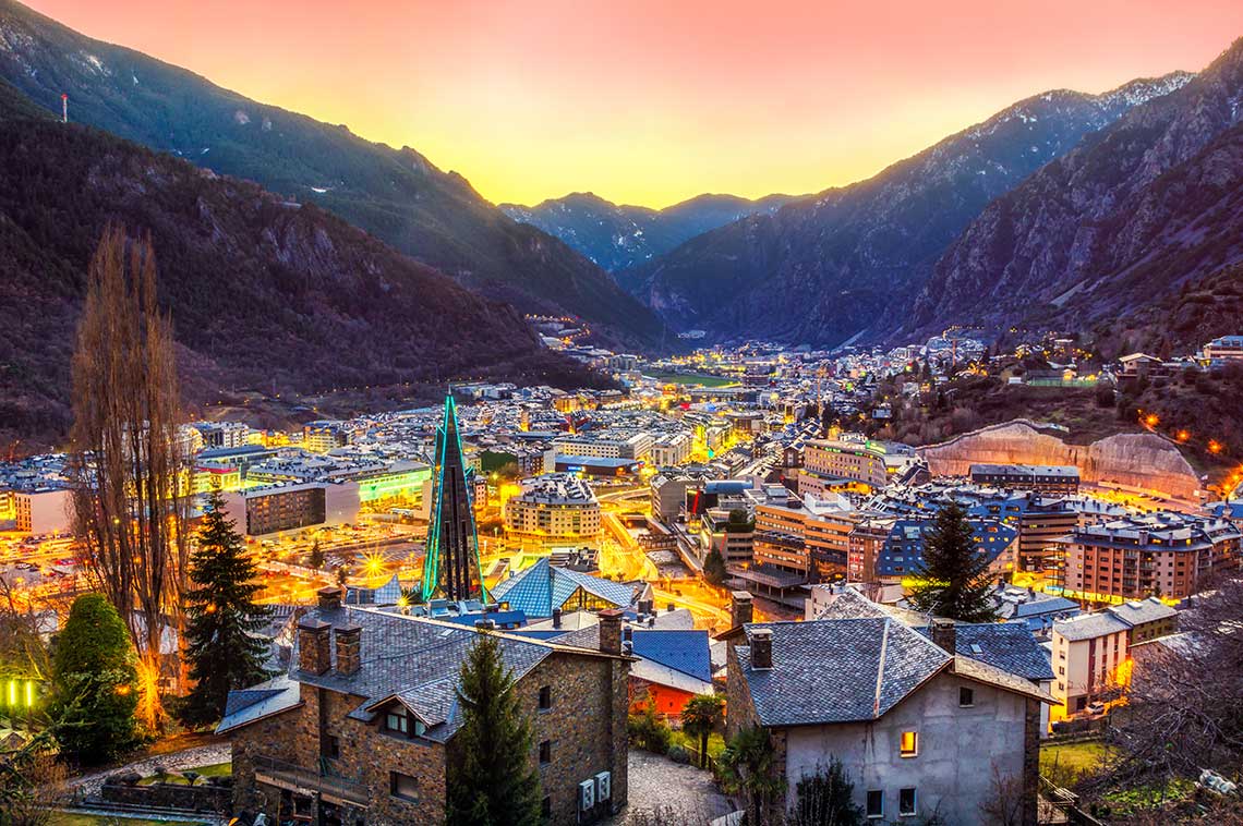 比利牛斯山安道尔旅游指南visit-pyrenees-andorra
