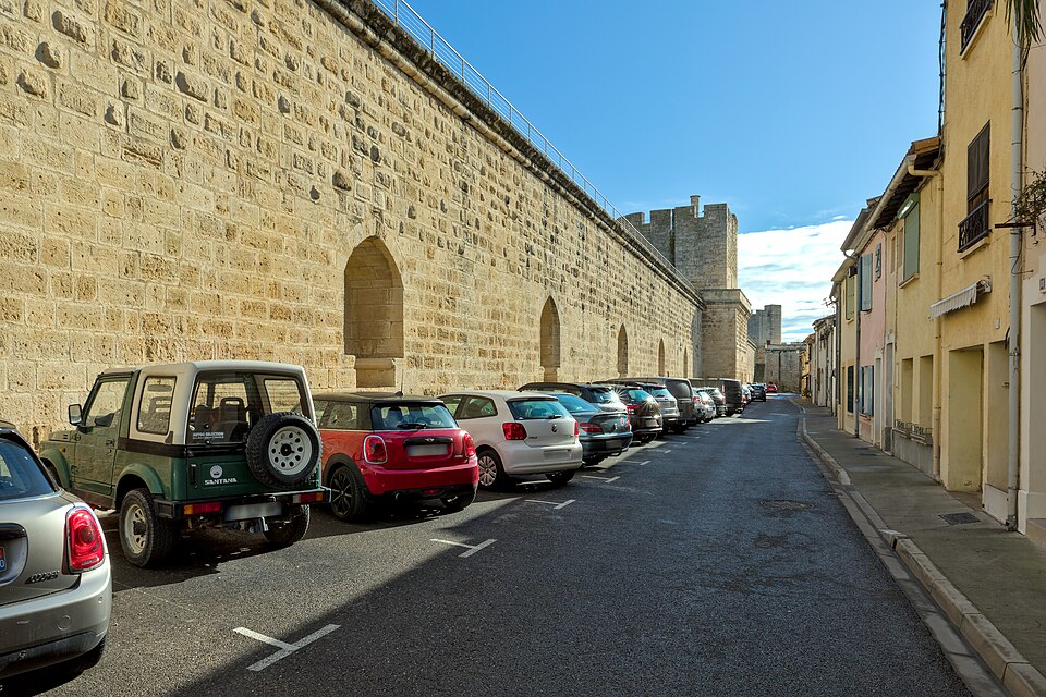 粉色盐湖和艾格莫尔古城攻略visit-salin-aigues-mortes-camargue-travel-guide
