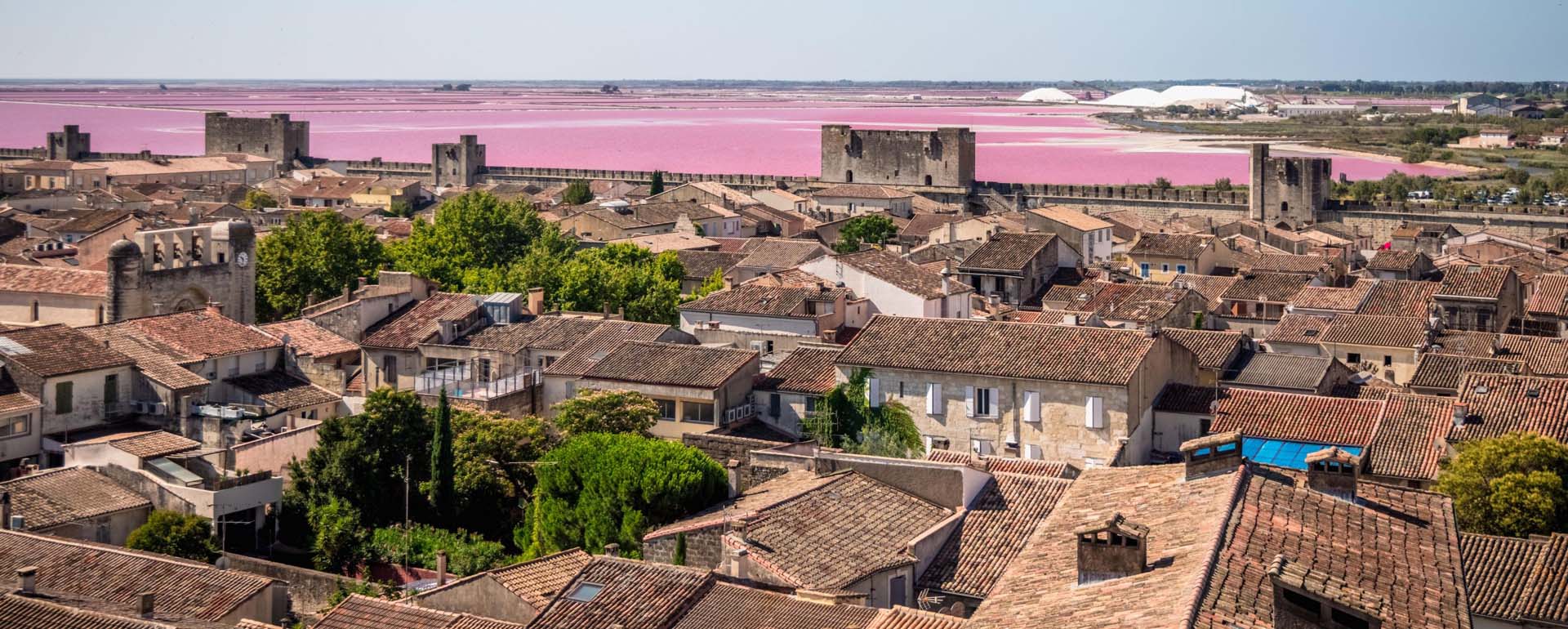 粉色盐湖和艾格莫尔古城攻略visit-salin-aigues-mortes-camargue-travel-guide