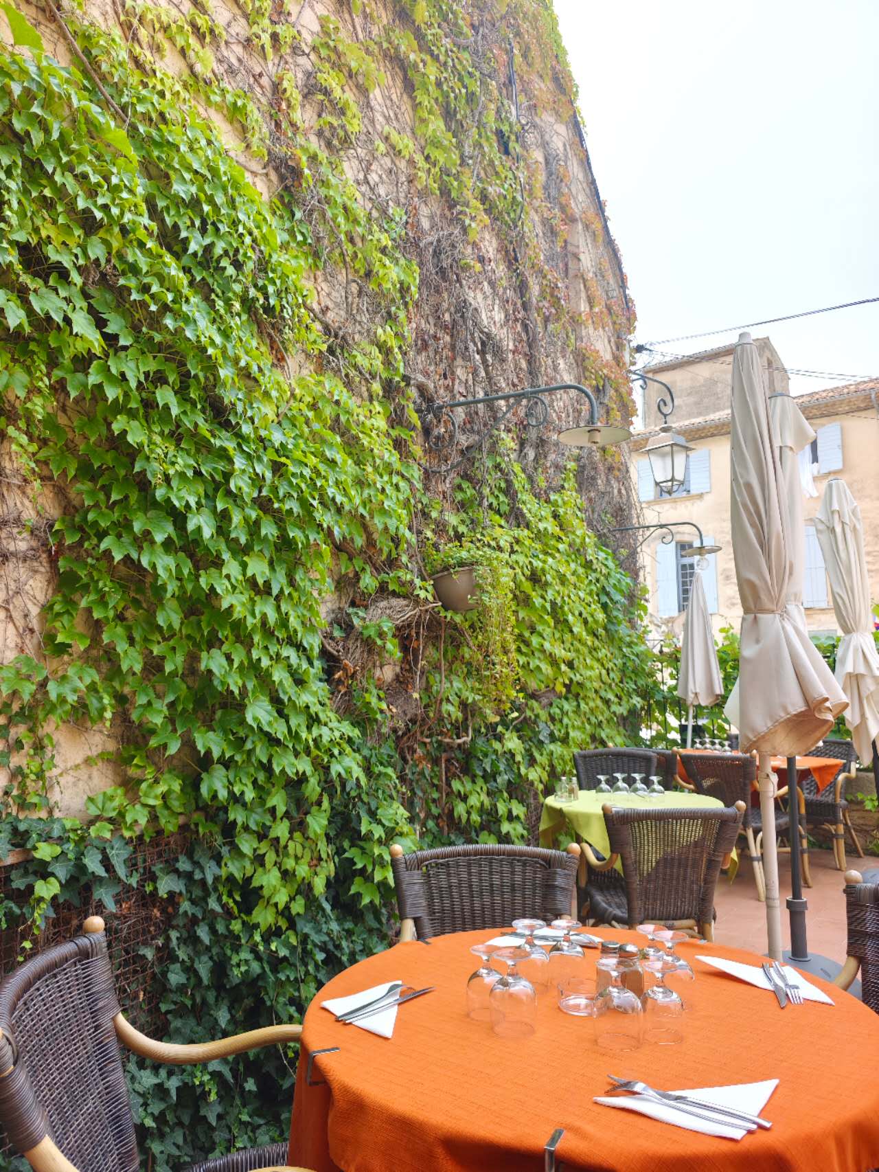 卢尔马兰小镇一日游记-visit-lourmarin-aolitravel