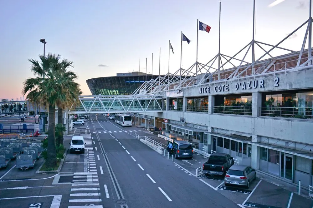 aolitravel.com-nice-airport-travel-guide