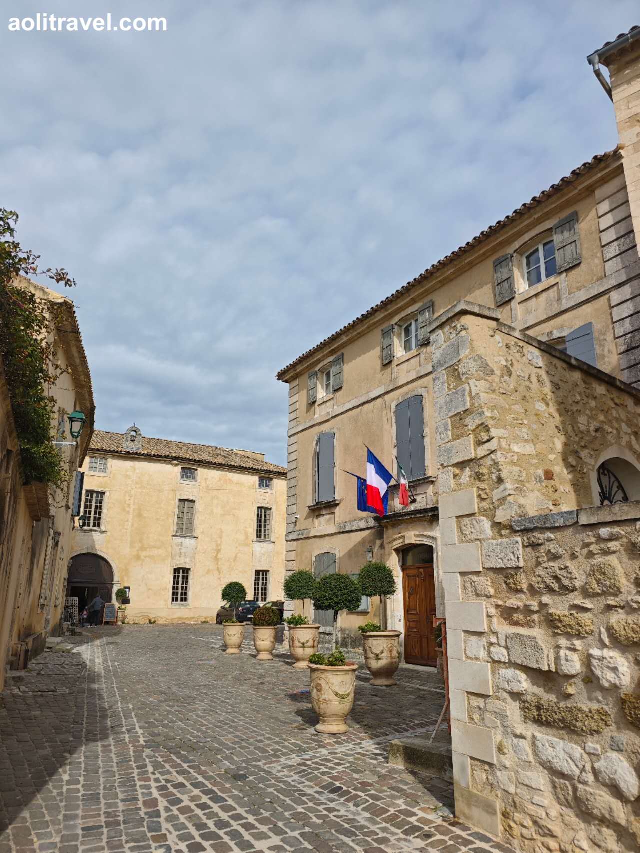 普罗旺斯小镇menerbes游记visit-provence-menerbes