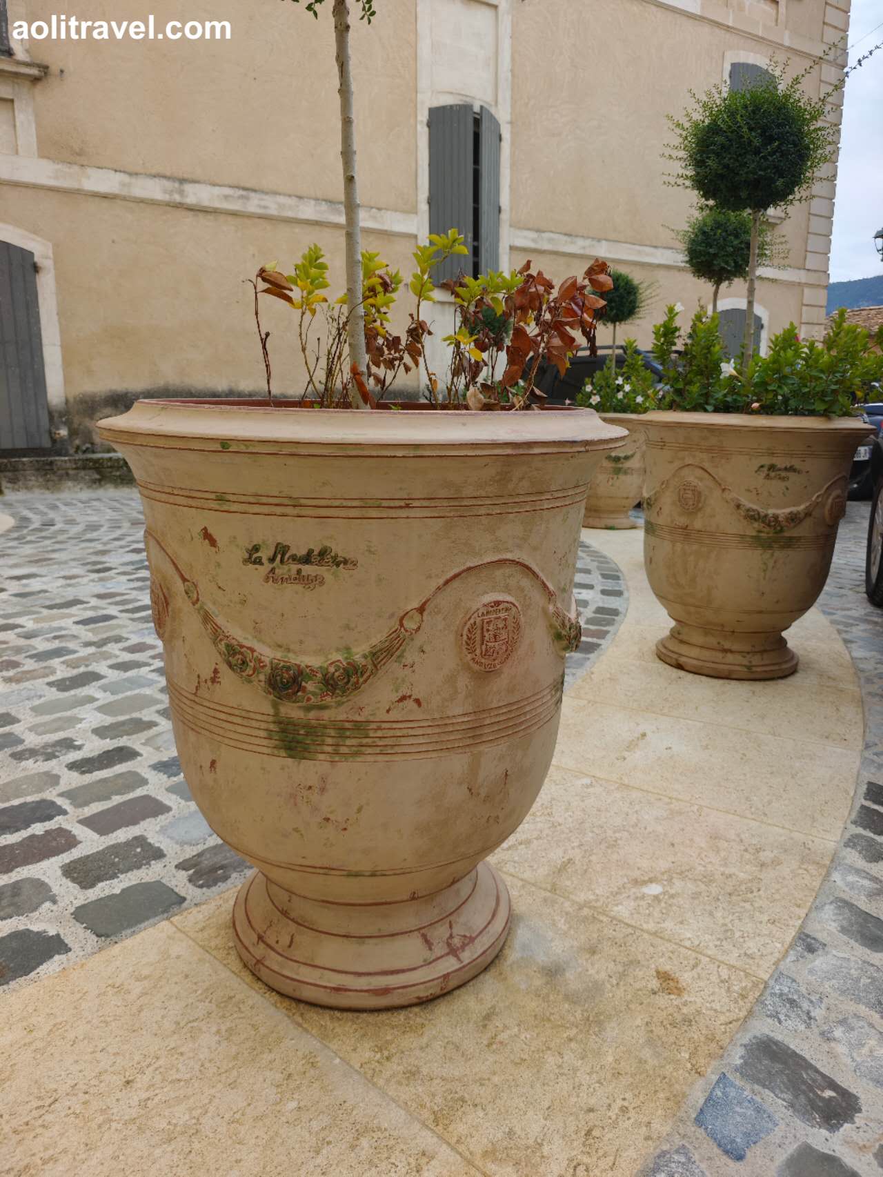 普罗旺斯小镇menerbes游记visit-provence-menerbes