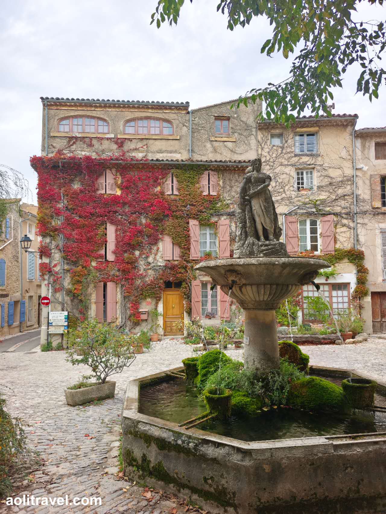 普罗旺斯小镇lacoste-bonnieux-saignon游记visit-lacoste-bonnieux-saignon